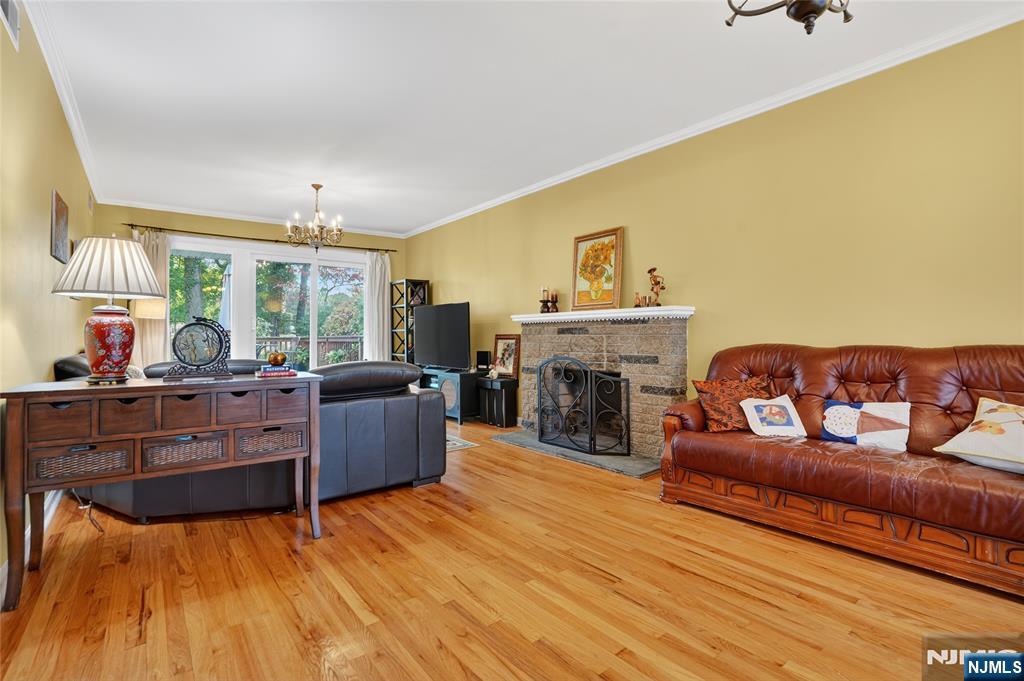 16 Greentree Terrace Tenafly, NJ 07670 - Photo 6 of 24