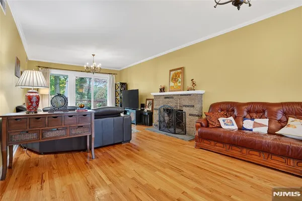 $6,500 | 16 Greentree Terrace, Tenafly, NJ 07670