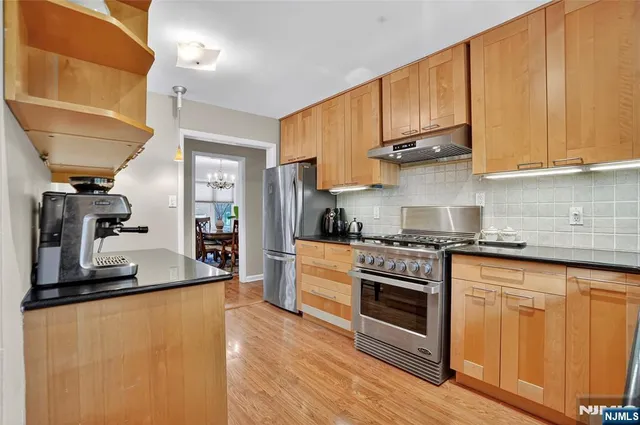 $6,500 | 16 Greentree Terrace, Tenafly, NJ 07670