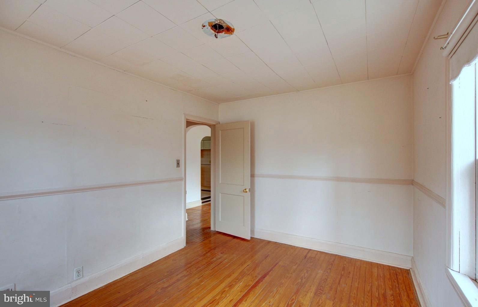 197 Magothy Beach Road Pasadena, MD 21122 - Photo 16 of 25 Bedroom