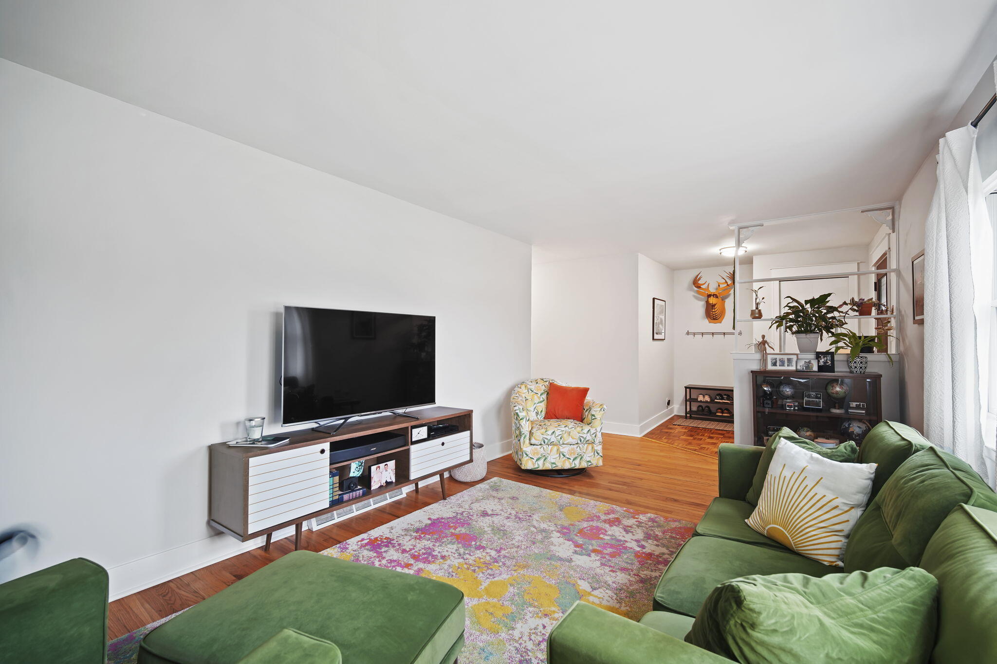 6376 Kelley Road Brooklyn, MI 49230 - Photo 11 of 67 Living Room