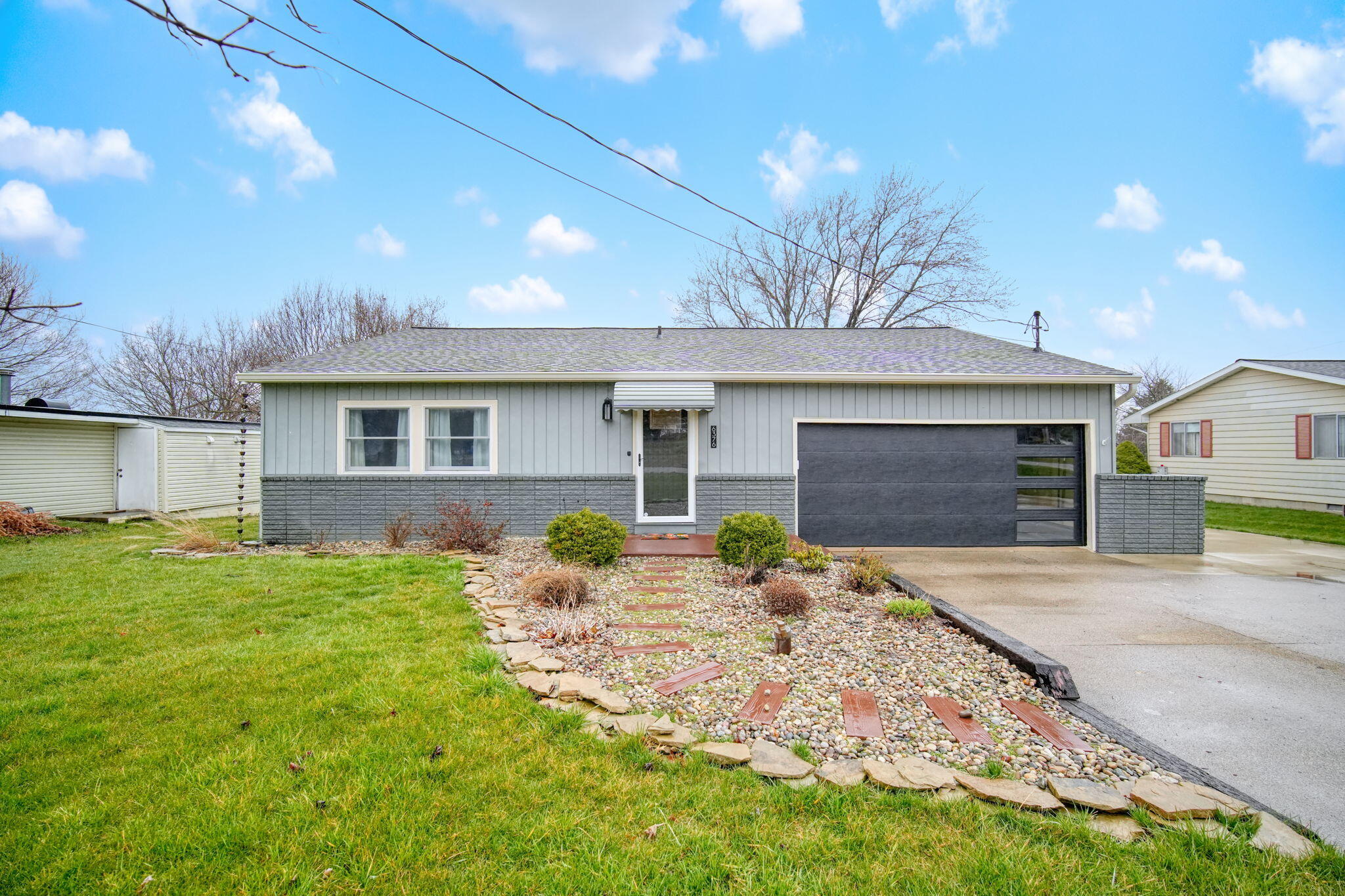6376 Kelley Rd, Brooklyn, MI 49230