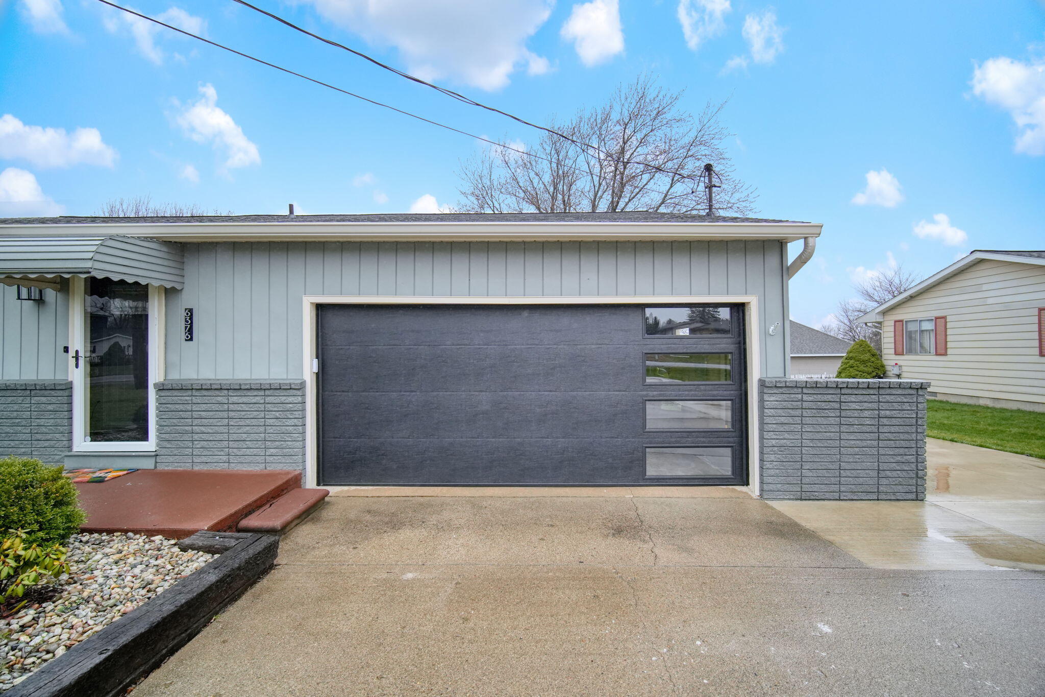2 Car Garage