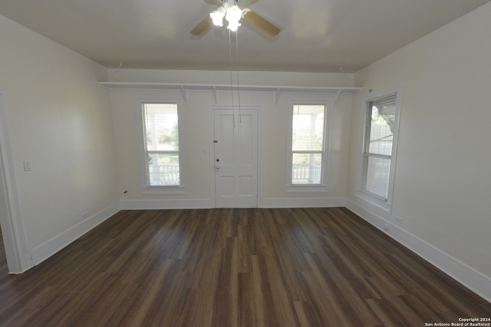 1598 Highway 16 Bandera, TX 78003 - Photo 11 of 28