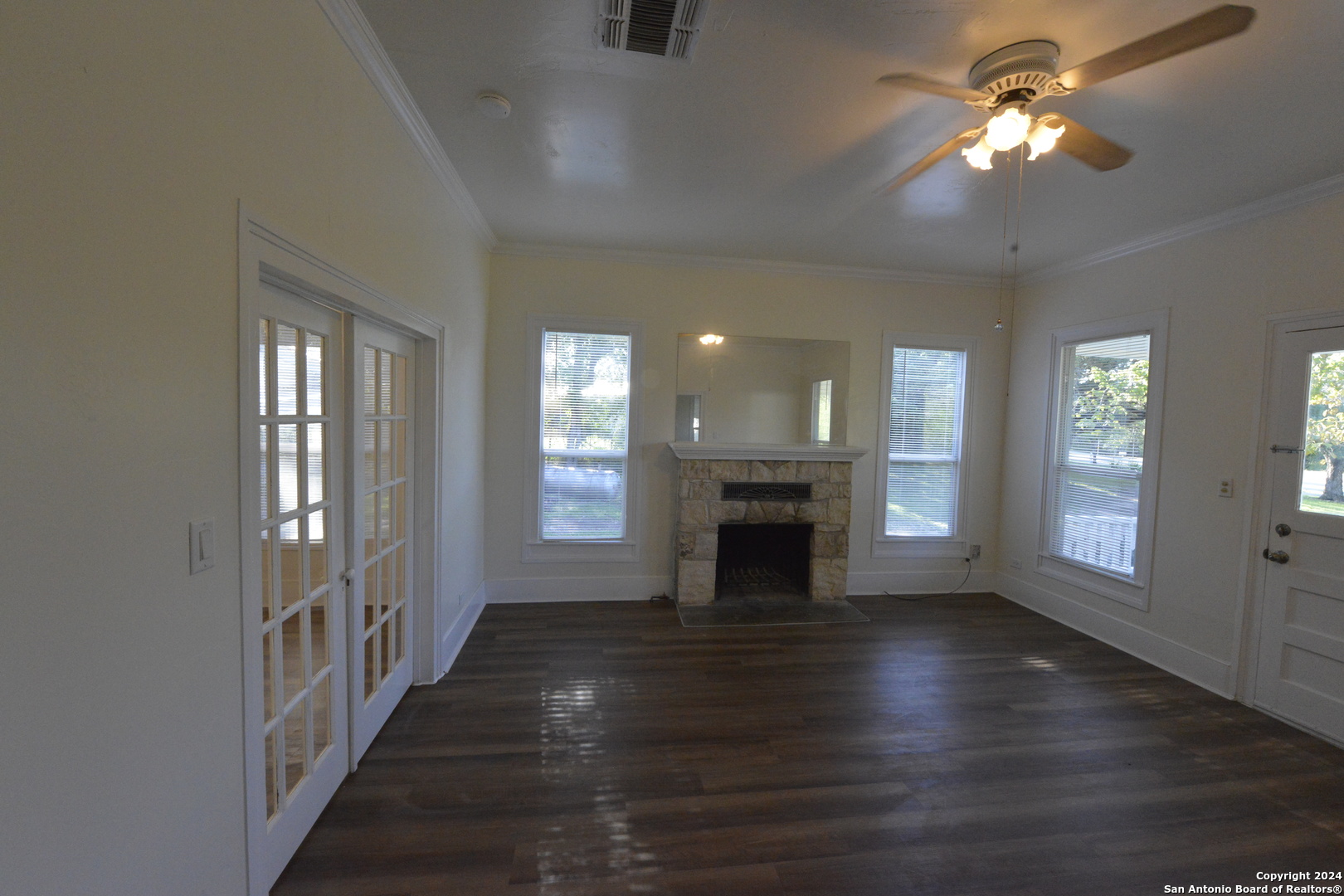 1598 Highway 16 Bandera, TX 78003 - Photo 3 of 28