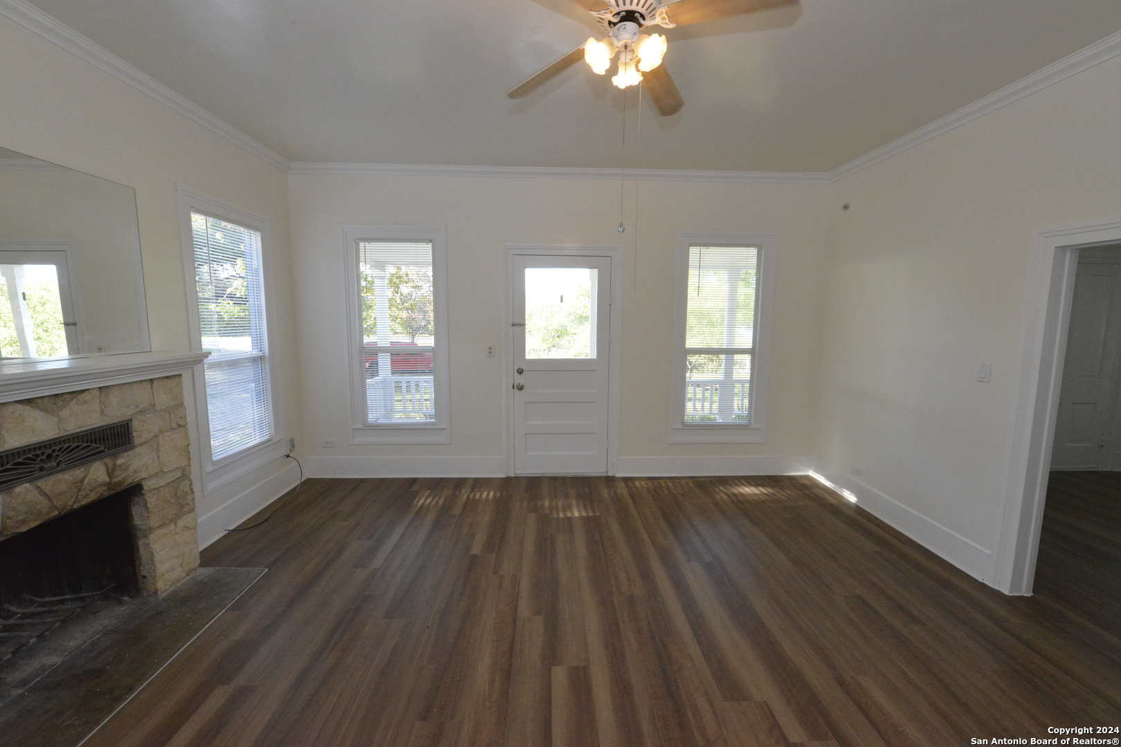 1598 Highway 16 Bandera, TX 78003 - Photo 7 of 28