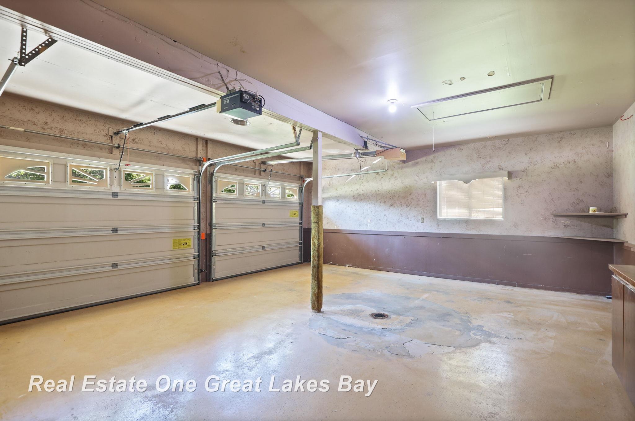 8036 Ohern Road Saginaw, MI 48609 - Photo 45 of 48 2 CAR ATTACHED GARAGE