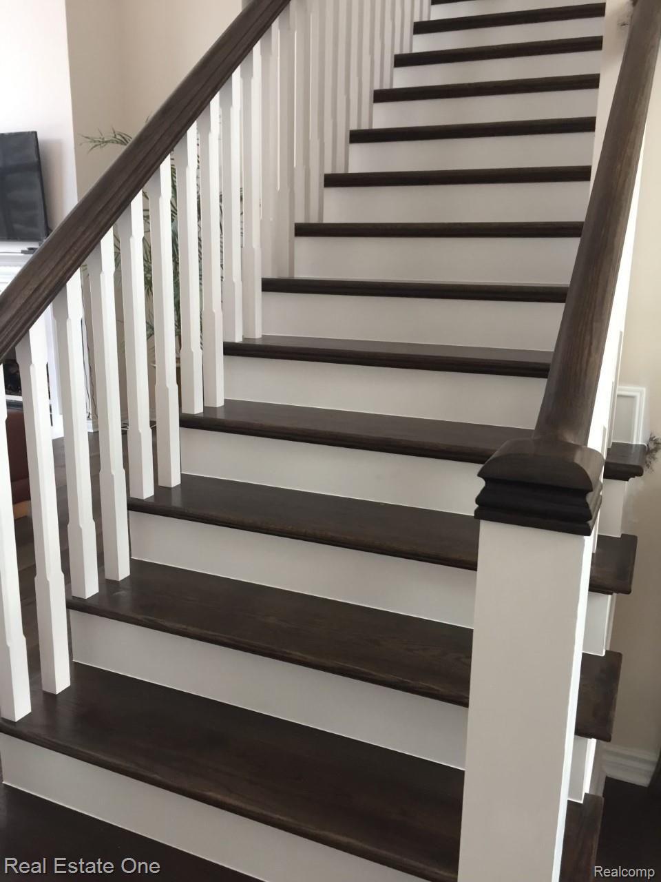 526 Springview Drive Rochester, MI 48307 - Photo 85 of 96 New stairs