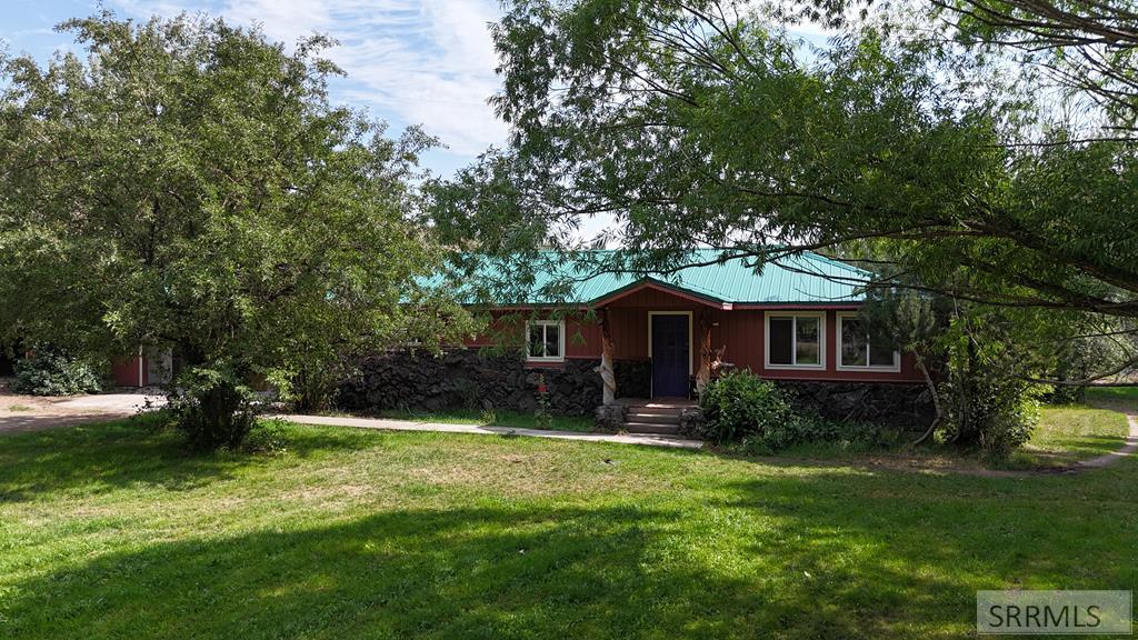 5480 Challis Creek Road Challis, ID 83226 - Photo 1 of 59 Main View