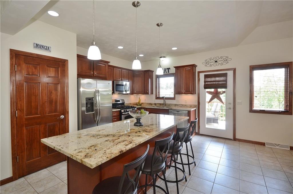 1258 Bedford Road Irwin, PA 15642 - Photo 5 of 20 Gallery Image 5