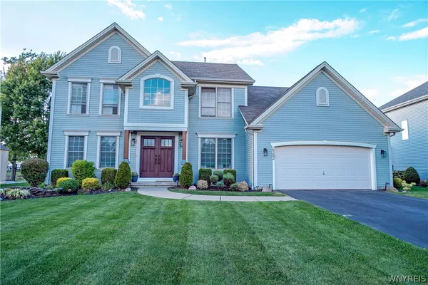 $525,000 | 6382 Pincherry Way, Hamburg, NY 14085