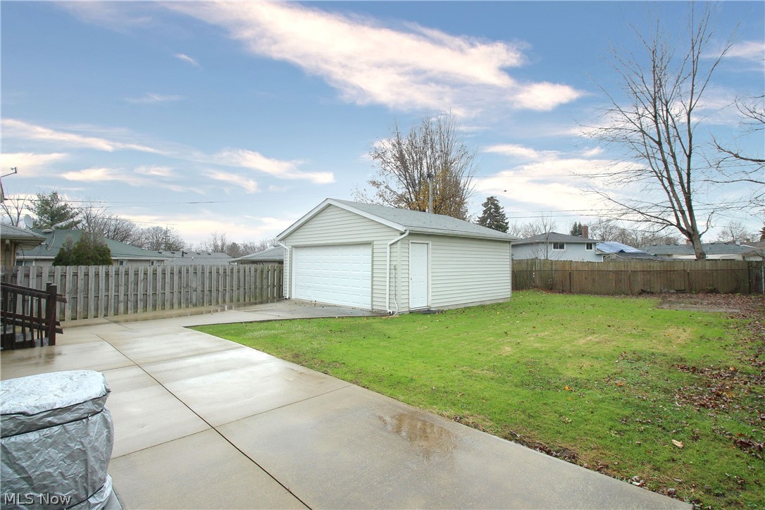 347 South Ridge Drive Cleveland, OH 44109 - Photo 8 of 35 Gallery Image 8