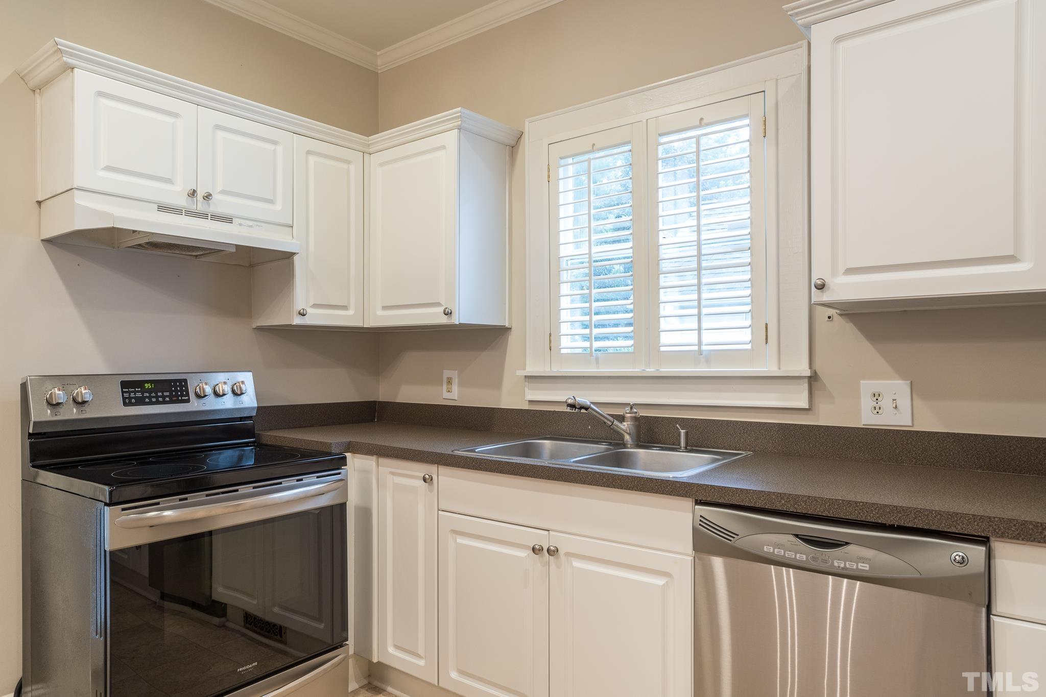 808 Brooklyn Street Raleigh, NC 27605 - Photo 18 of 29 Gallery Image 18