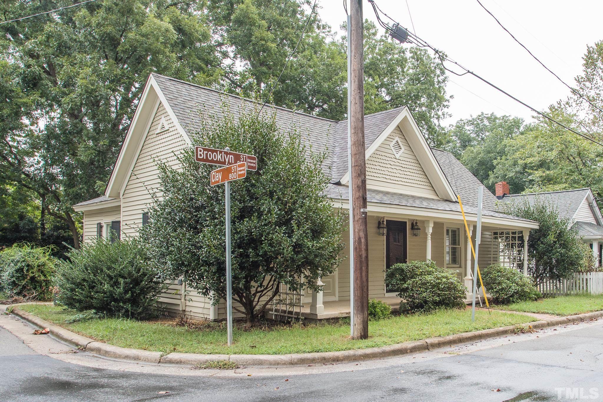 808 Brooklyn Street Raleigh, NC 27605 - Photo 4 of 29 Gallery Image 4