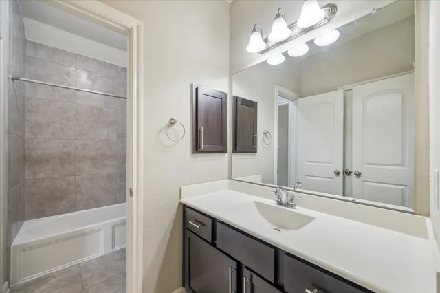 $3,200 | 1539 Giles Drive, Richmond, TX 77406