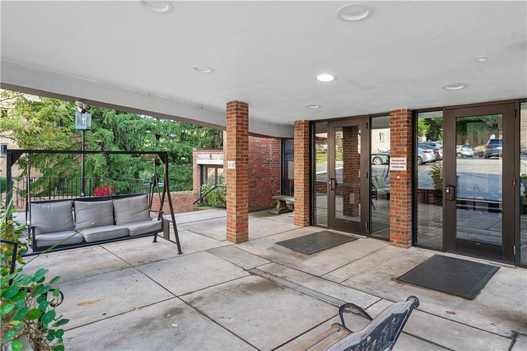 5 Bayard Road, Unit 714 Pittsburgh, PA 15213 - Photo 22 of 25 Building Front Entry