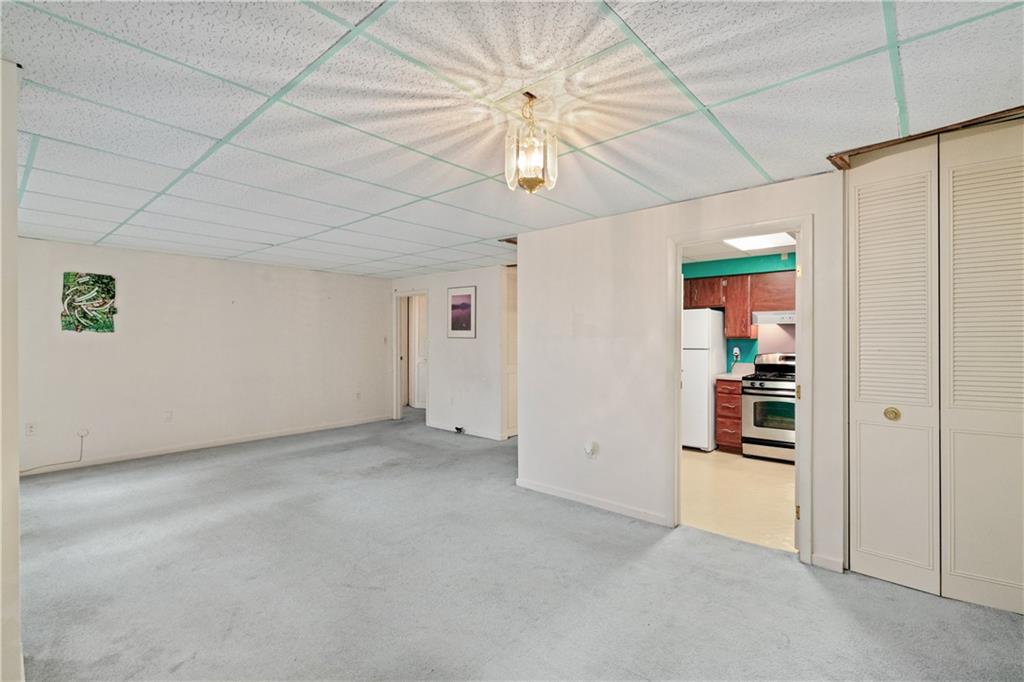 5 Bayard Road, Unit 714 Pittsburgh, PA 15213 - Photo 6 of 25 Dining/Livingroom Combo