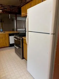 $247,000 | 1484 Sherwood Court, Dearborn, MI 48124