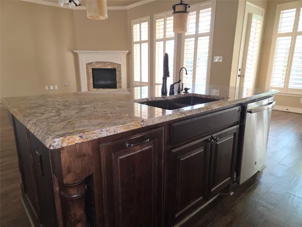 $2,900 | 14 Jonquil Place, Tomball, TX 77375