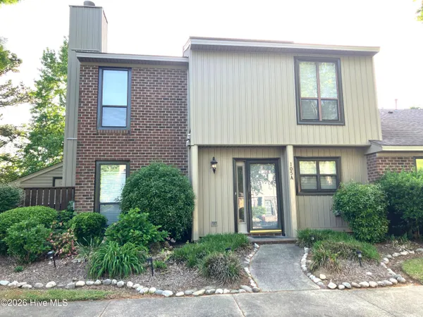 $1,400 | 105 Sunshine Lane, Unit A, Winterville, NC 28590