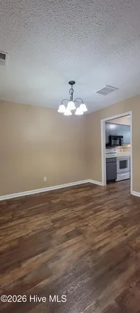 $1,400 | 105 Sunshine Lane, Unit A, Winterville, NC 28590