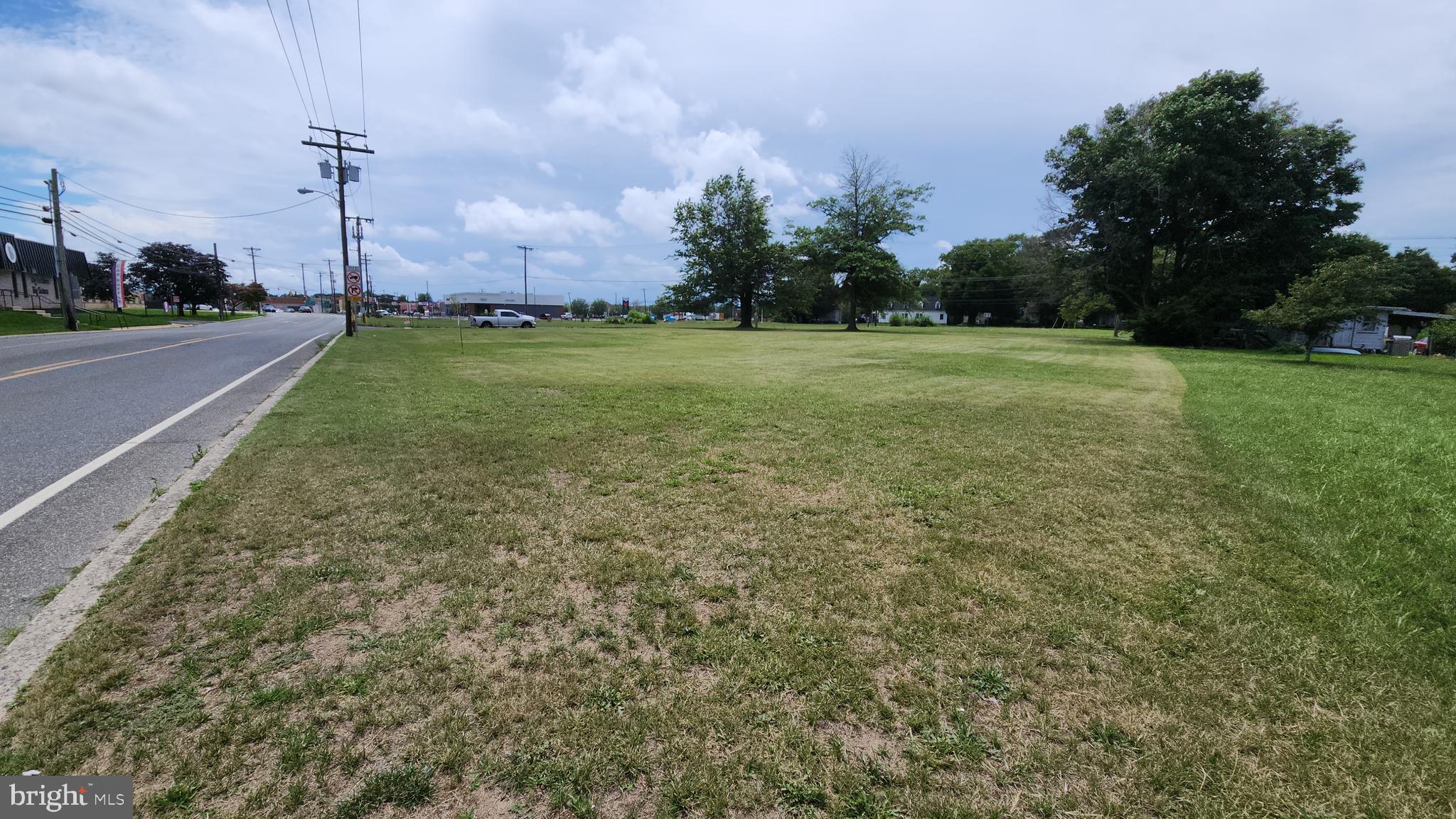 18 Centerton Road Bridgeton, NJ 08302 - Photo 5 of 6 a view of a garden with a building in the background