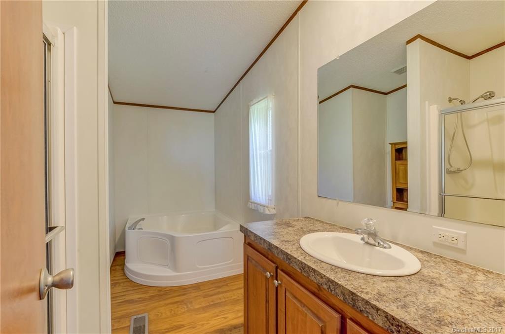 65 Harris Ridge Road Candler, NC 28715 - Photo 12 of 22 Gallery Image 12
