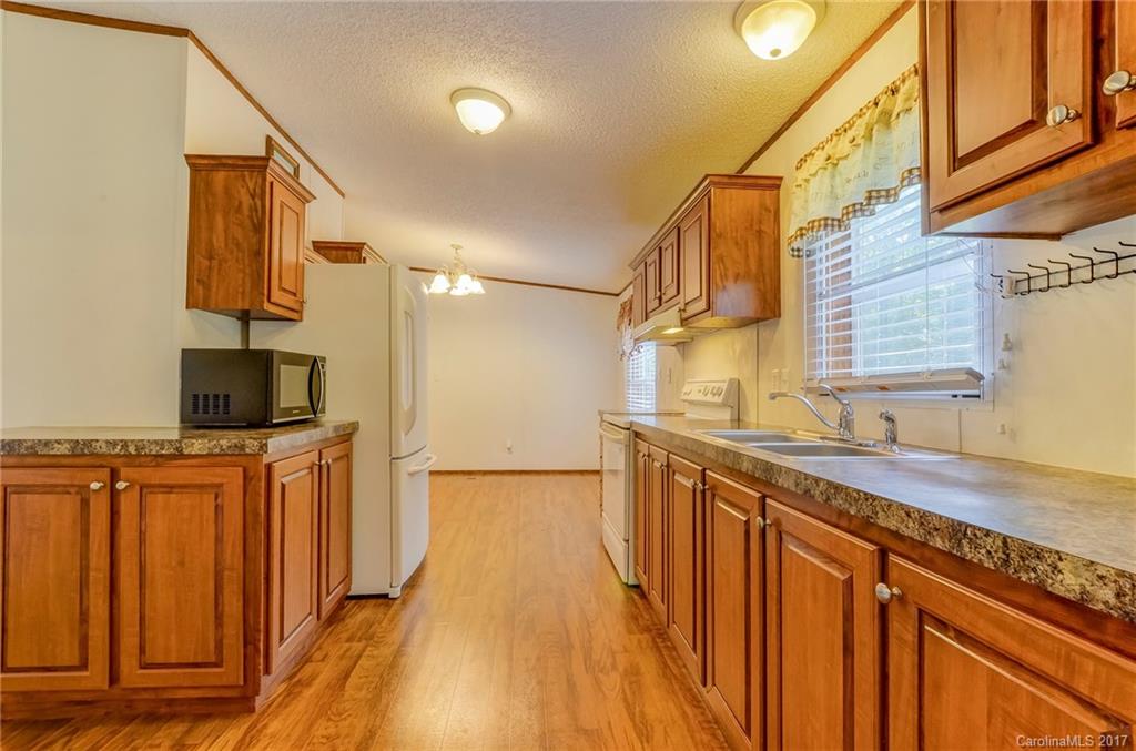 65 Harris Ridge Road Candler, NC 28715 - Photo 8 of 22 Gallery Image 8