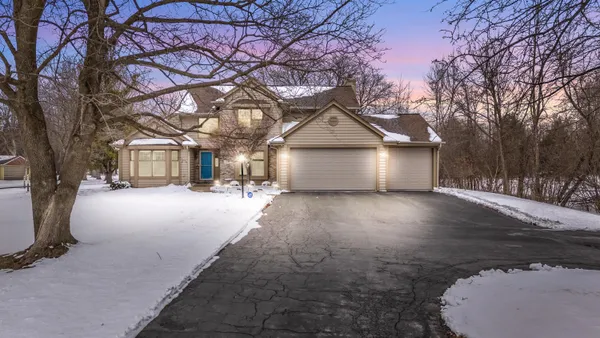 $640,000 | 1414 West El Rancho Drive, Mequon, WI 53092