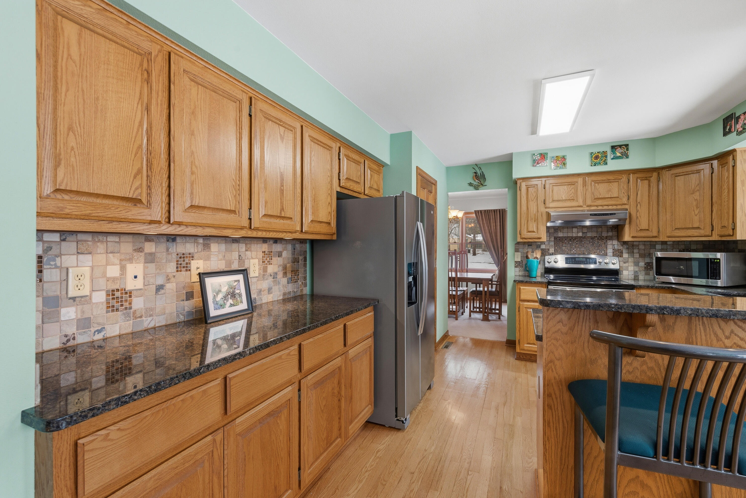 1414 West El Rancho Drive Mequon, WI 53092 - Photo 11 of 86 Kitchen