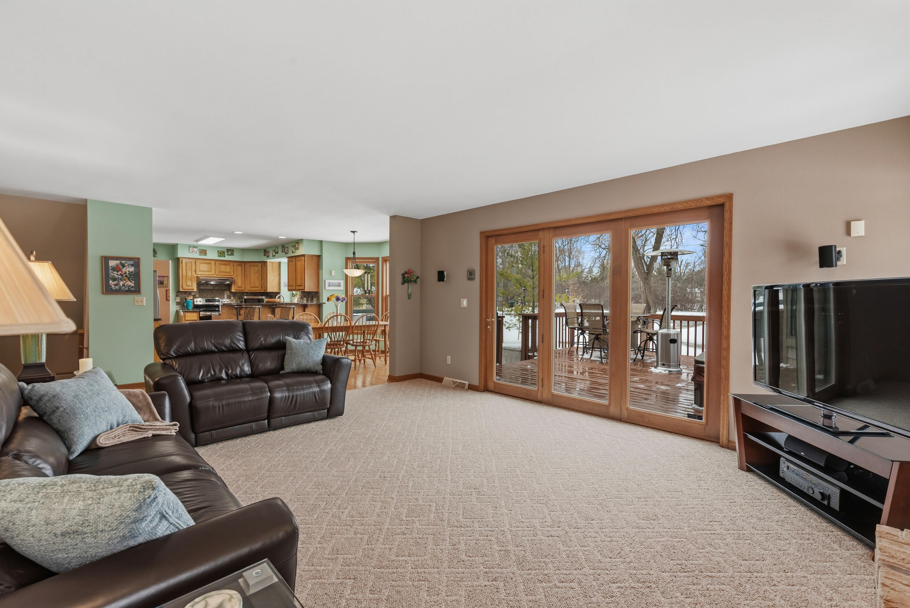1414 West El Rancho Drive Mequon, WI 53092 - Photo 15 of 86 Family Room
