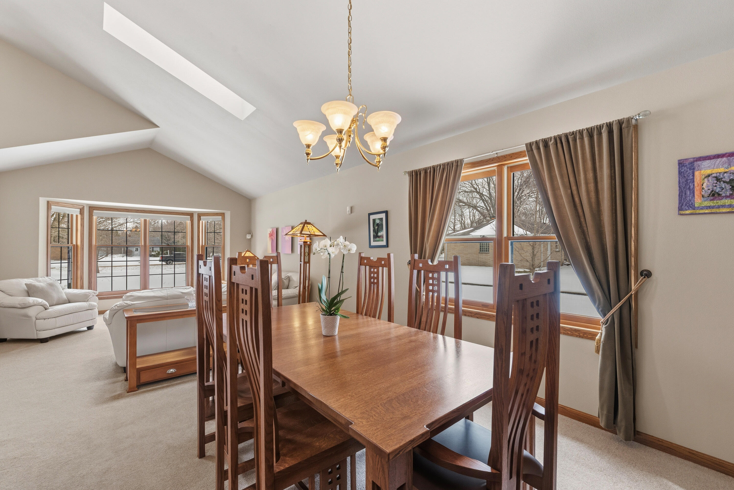 1414 West El Rancho Drive Mequon, WI 53092 - Photo 18 of 86 Dining Room