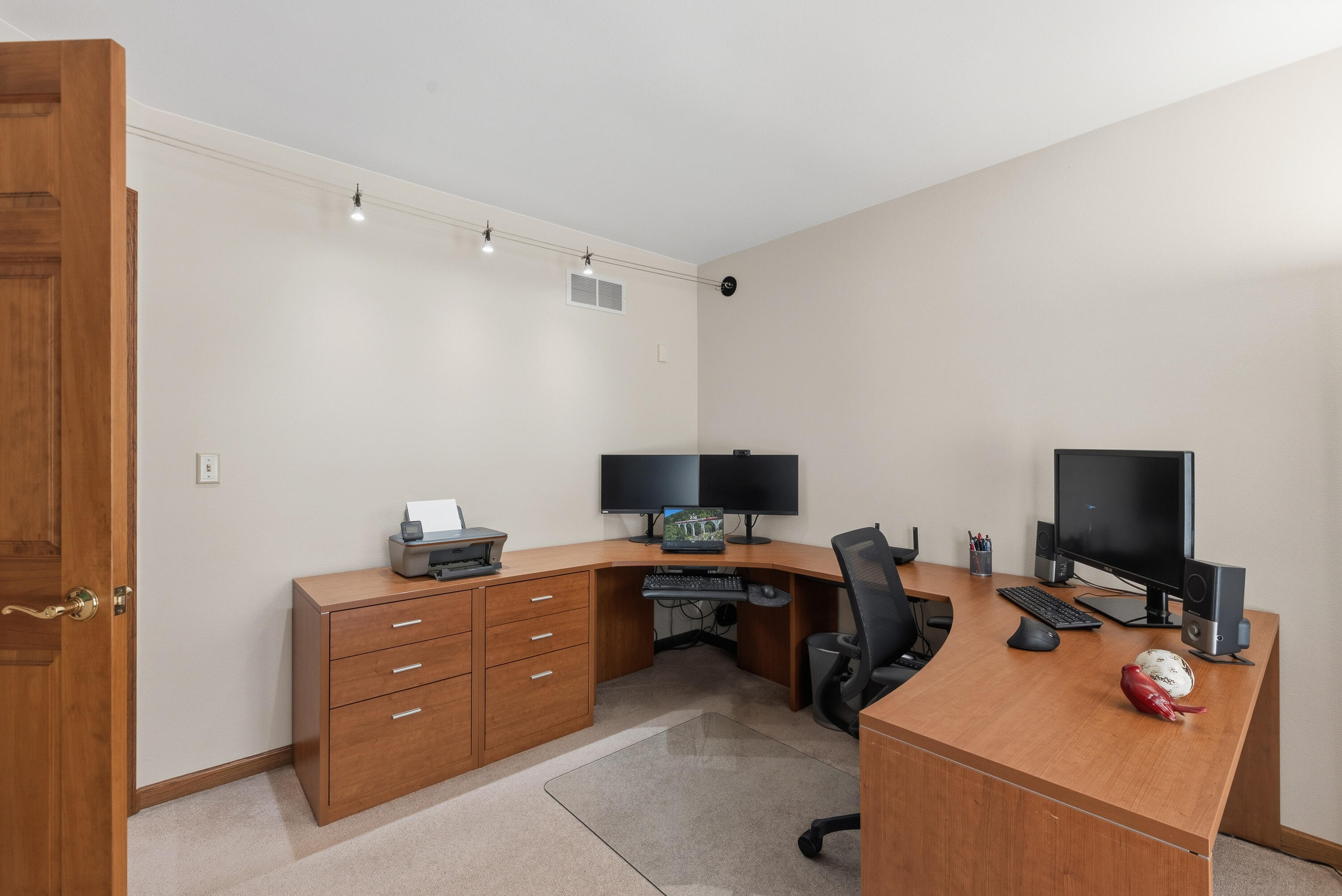 1414 West El Rancho Drive Mequon, WI 53092 - Photo 24 of 86 Office