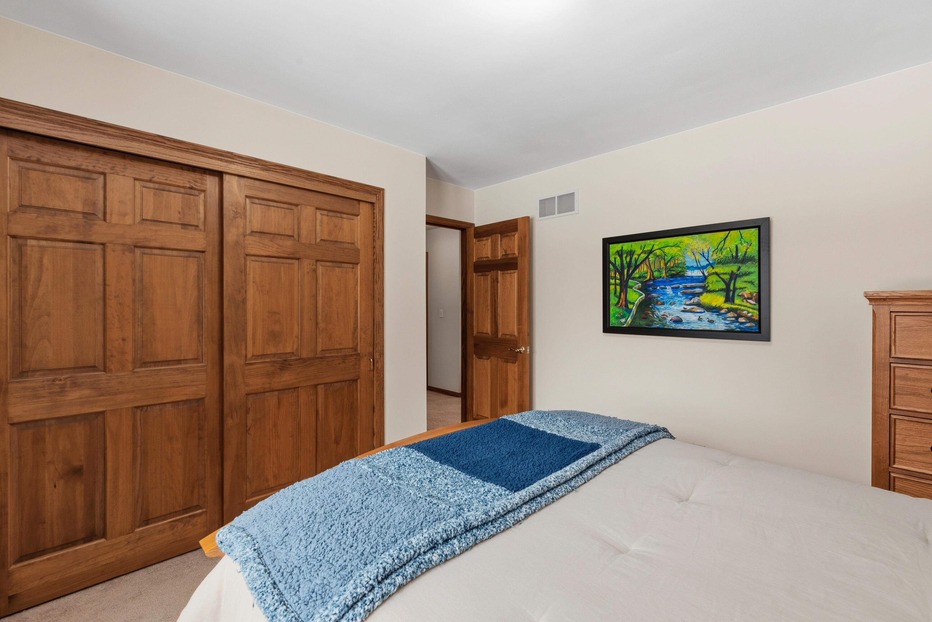 1414 West El Rancho Drive Mequon, WI 53092 - Photo 33 of 86 Bedroom 2