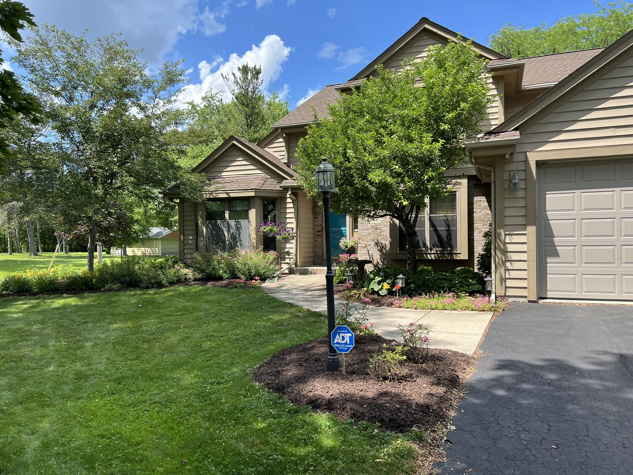 1414 West El Rancho Drive Mequon, WI 53092 - Photo 65 of 86 Seller's Summer Photo