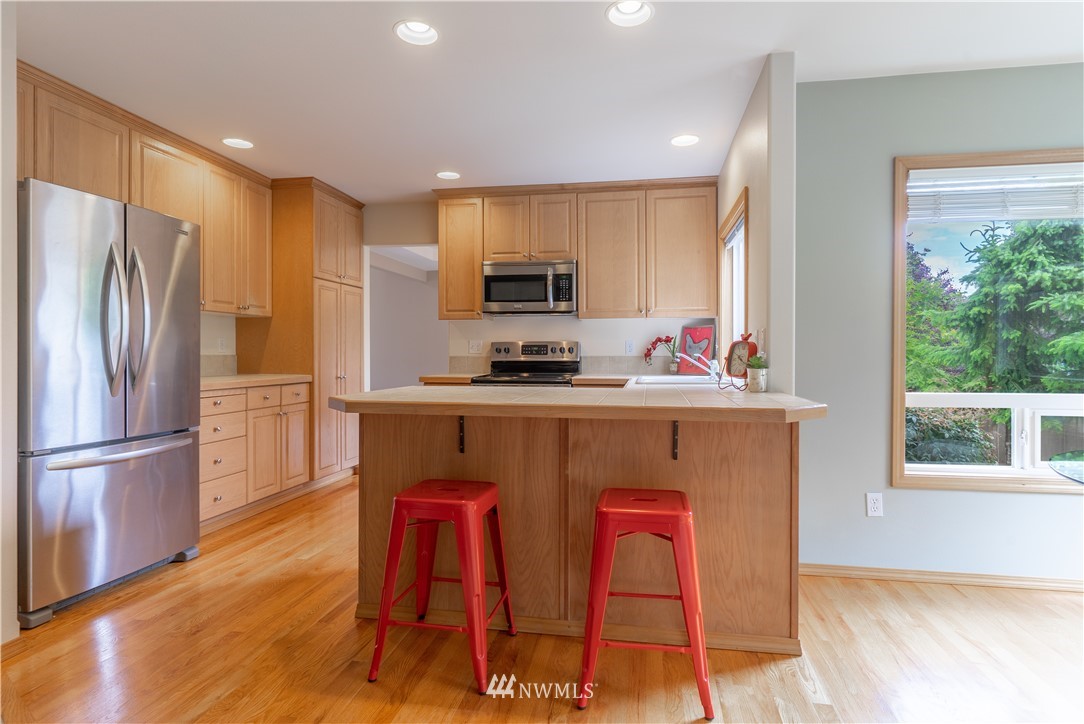 428 170th Place Southeast Bothell, WA 98012 - Photo 6 of 21