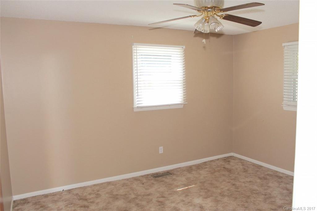 1167 Highway 221 Rutherfordton, NC 28139 - Photo 9 of 17