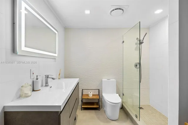 a view of a storage & utility room