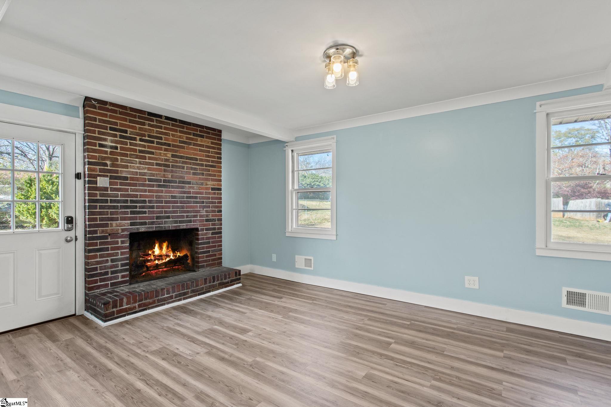 211 Bartlett Street Mauldin, SC 29662 - Photo 8 of 27