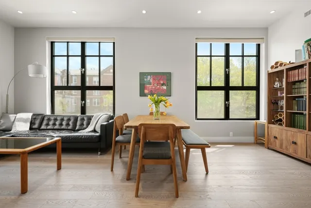 $1,299,000 | 8 Leverett Street, Unit 3, Brookline, MA 02445