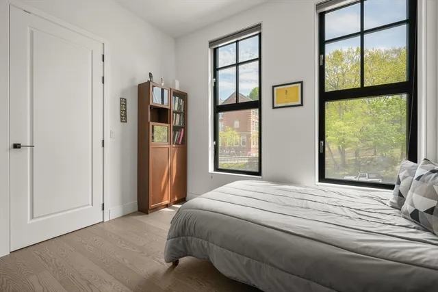 $1,299,000 | 8 Leverett Street, Unit 3, Brookline, MA 02445