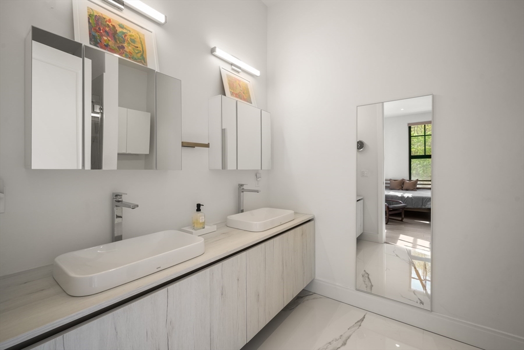 8 Leverett Street, Unit 3 Brookline, MA 02445 - Photo 23 of 30