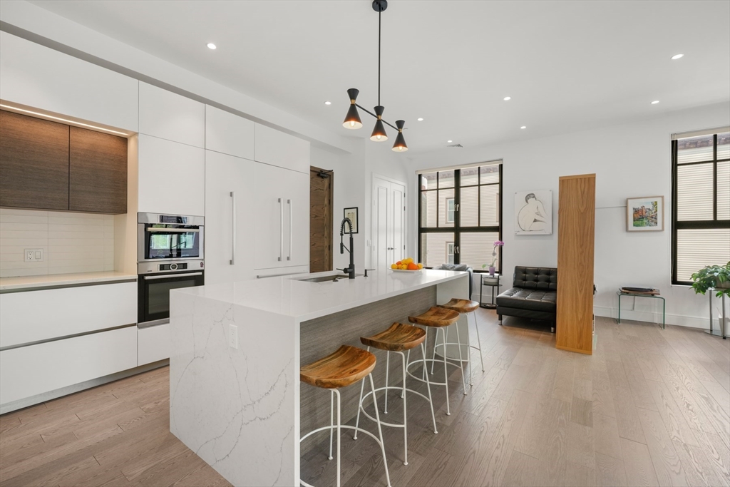 8 Leverett Street, Unit 3 Brookline, MA 02445 - Photo 7 of 31