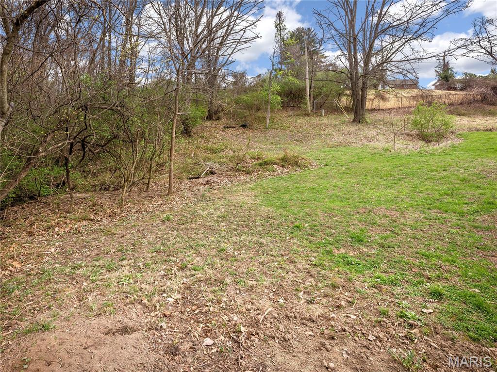 201 Pine Ridge Drive Godfrey, IL 62035 - Photo 12 of 32