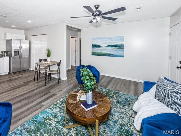 $134,900 | 201 Pine Ridge Drive, Godfrey, IL 62035