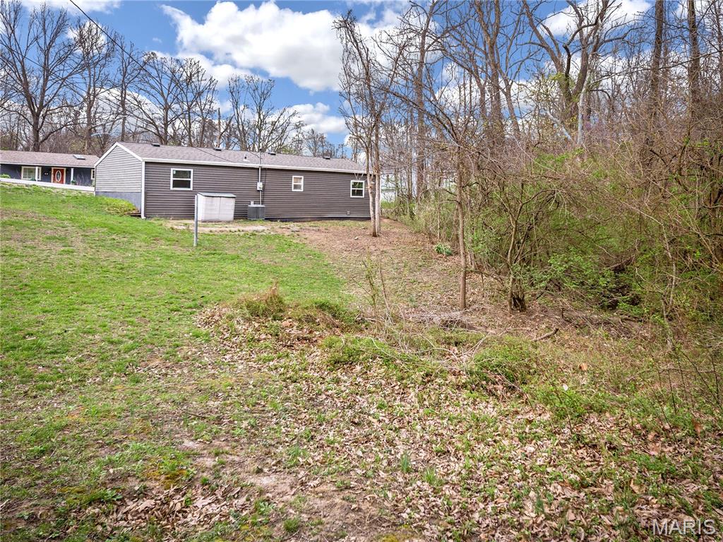 201 Pine Ridge Drive Godfrey, IL 62035 - Photo 10 of 32