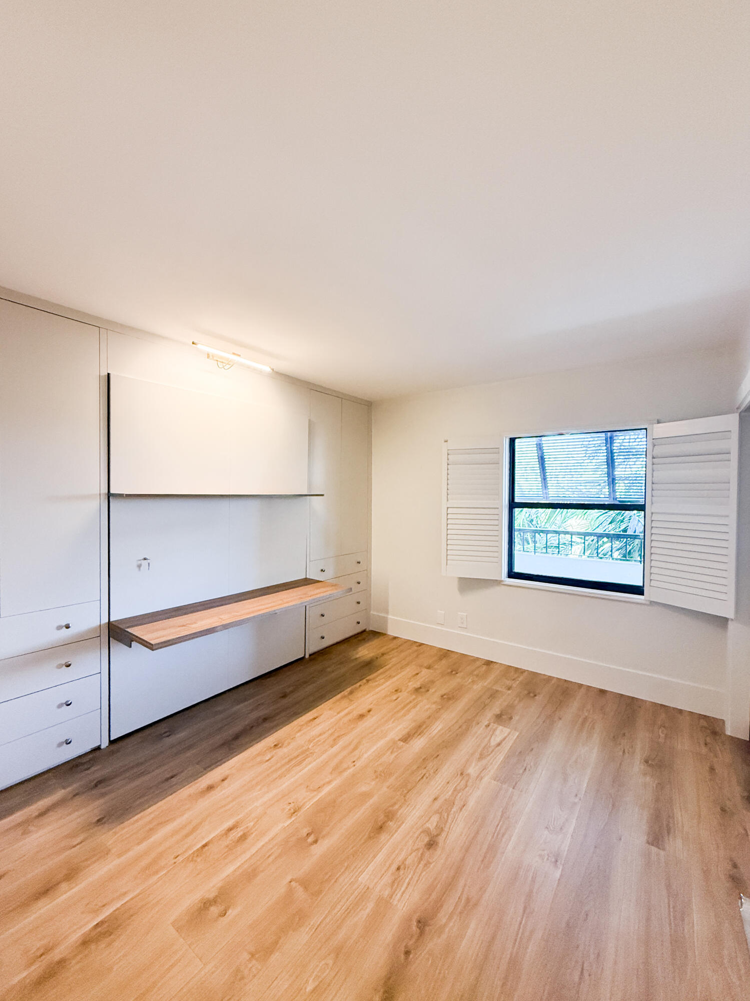 356 Golfview Road, Unit 405 North Palm Beach, FL 33408 - Photo 13 of 30 2nd Bedroom