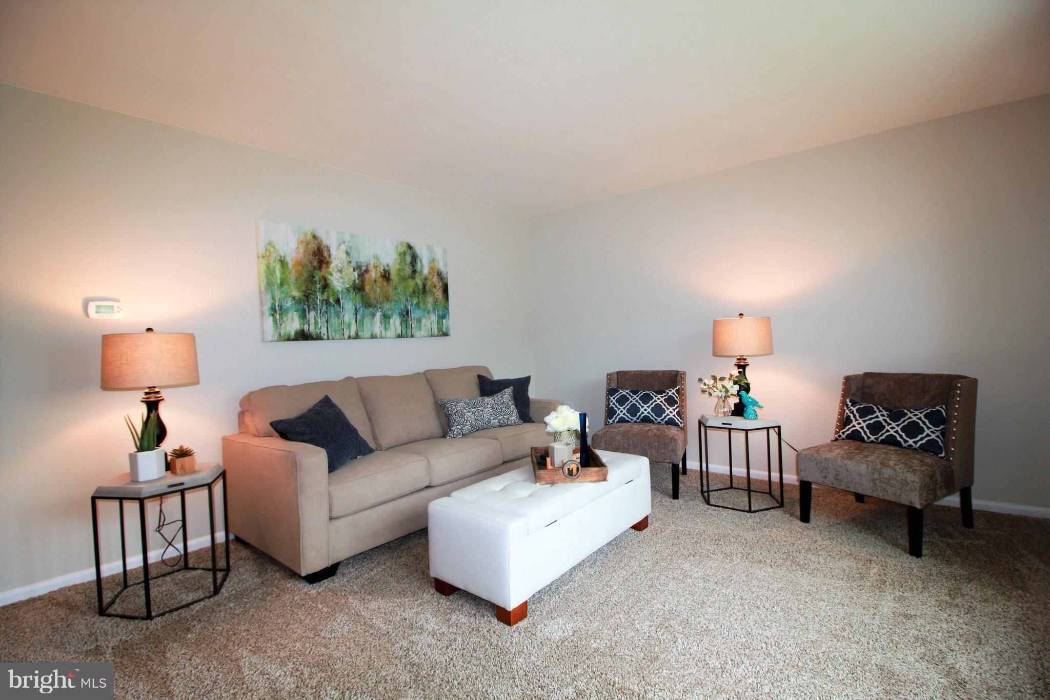 2471 Warwick Road York, PA 17408 - Photo 3 of 19 Gallery Image 3