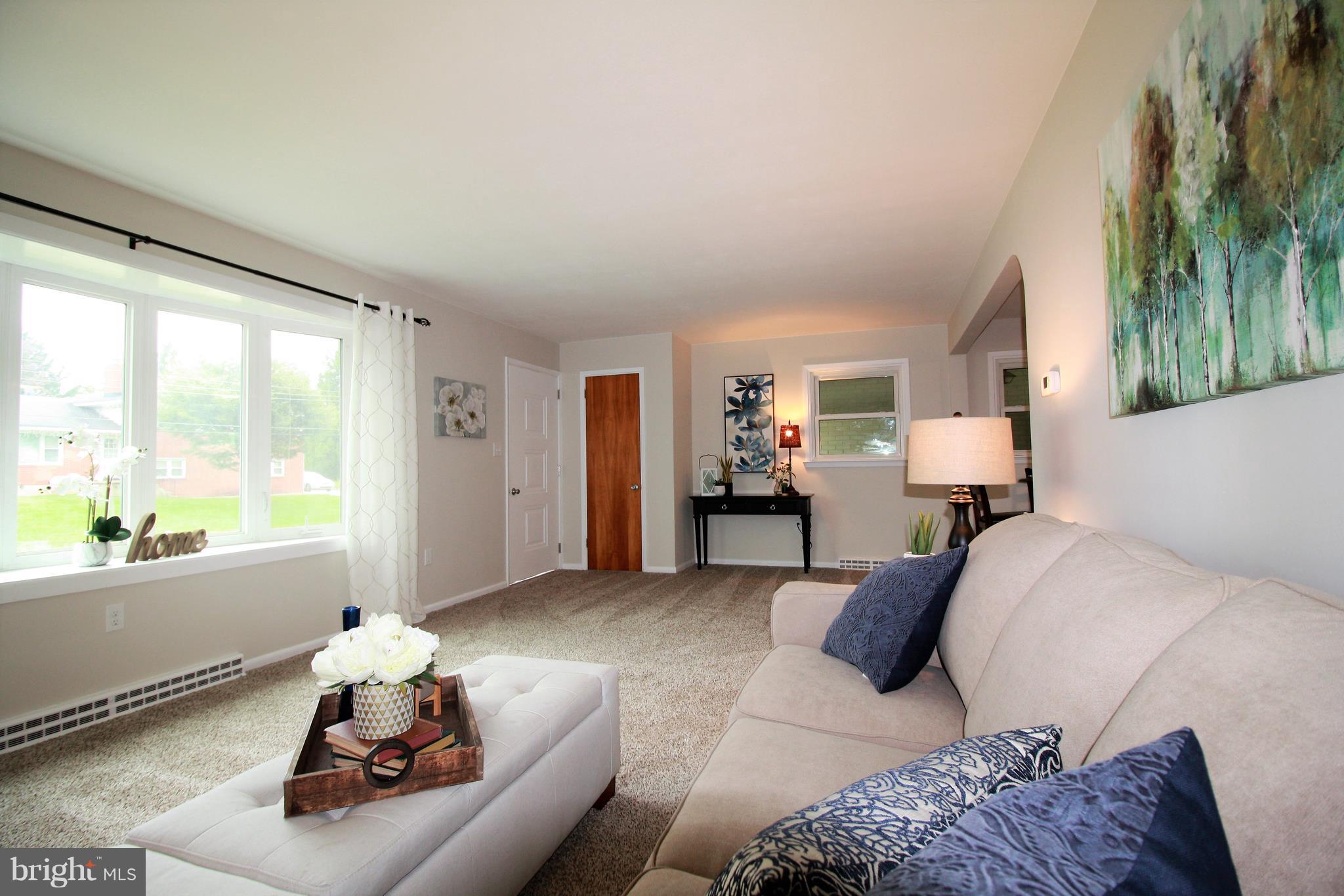 2471 Warwick Road York, PA 17408 - Photo 4 of 19 Gallery Image 4