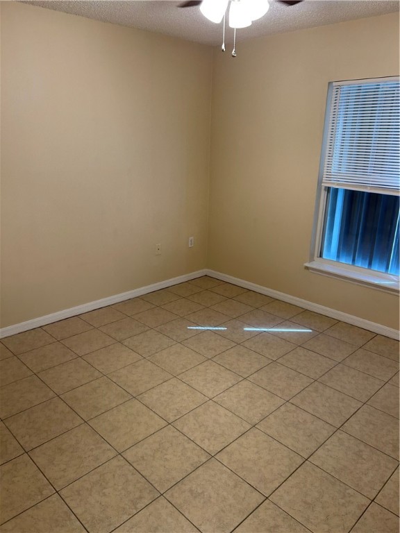 675 Forster Avenue Sebastian, FL 32958 - Photo 13 of 15 an empty room with a workbench